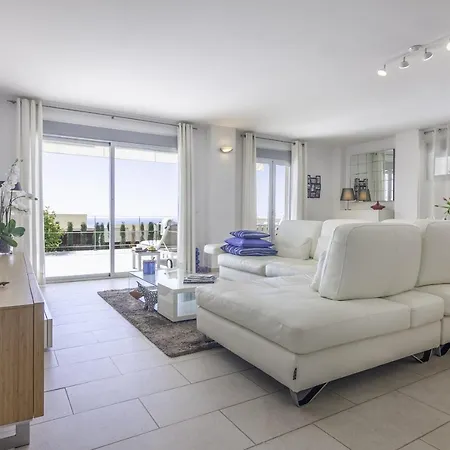 Апартаменты Villas Guzman - Donin Альтеа